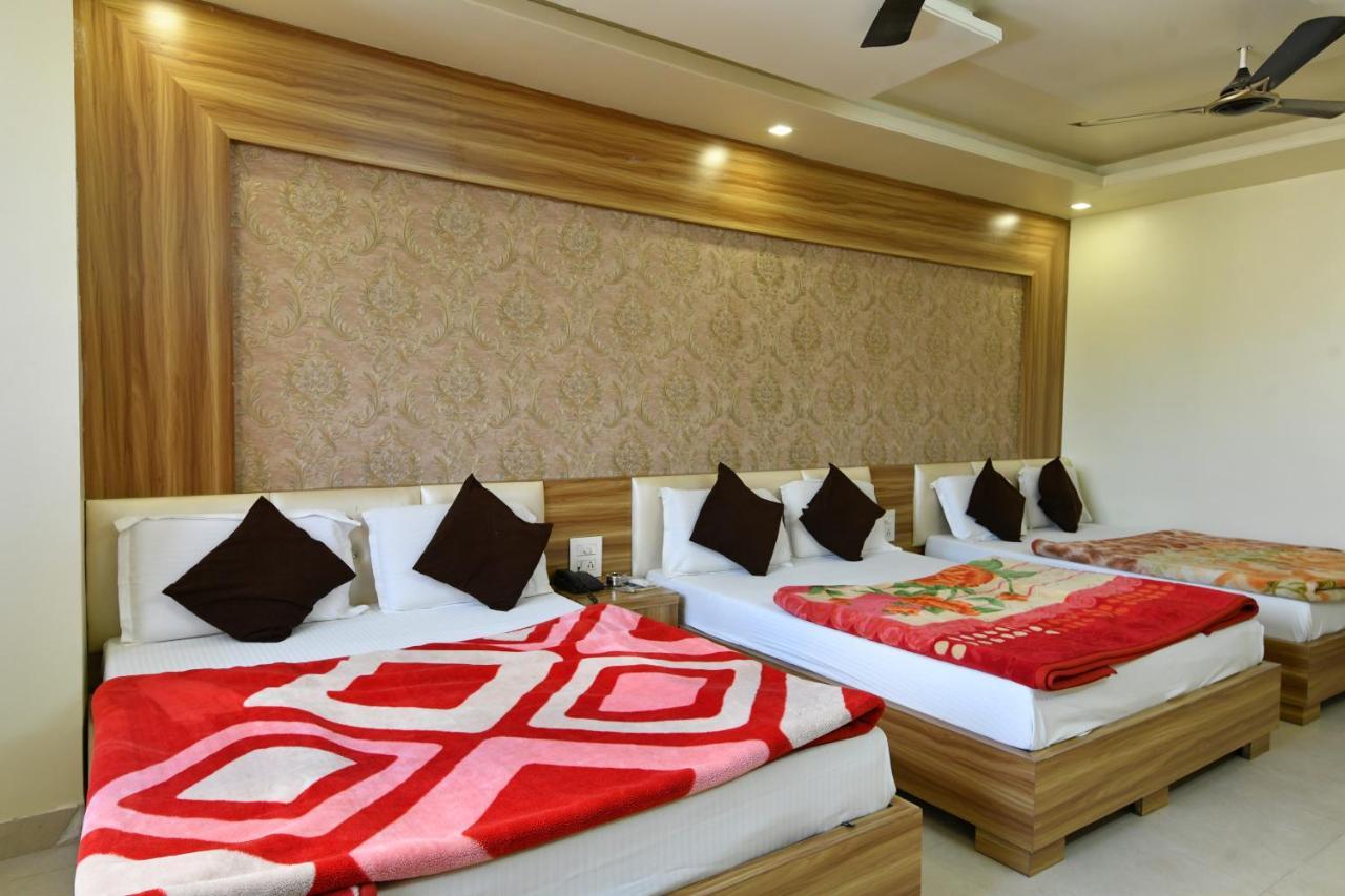 Hotel Moon Star Ajmer Bagian luar foto